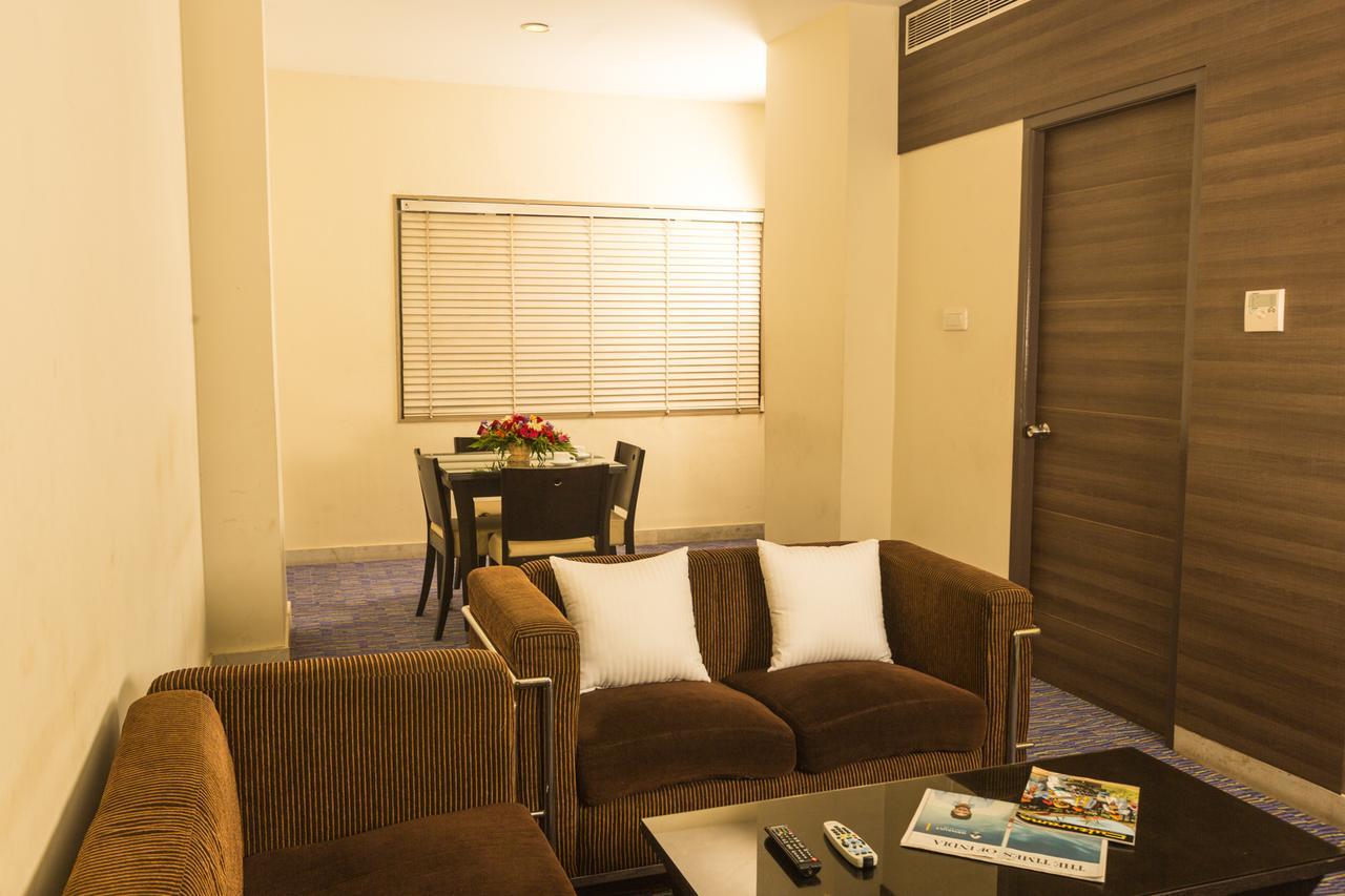 เซียสตา สตาร์ ทีนคร Hotel เชนไน ภายนอก รูปภาพ