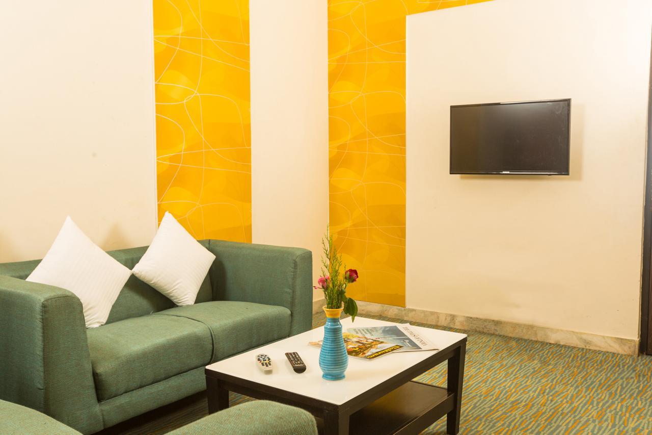 เซียสตา สตาร์ ทีนคร Hotel เชนไน ภายนอก รูปภาพ