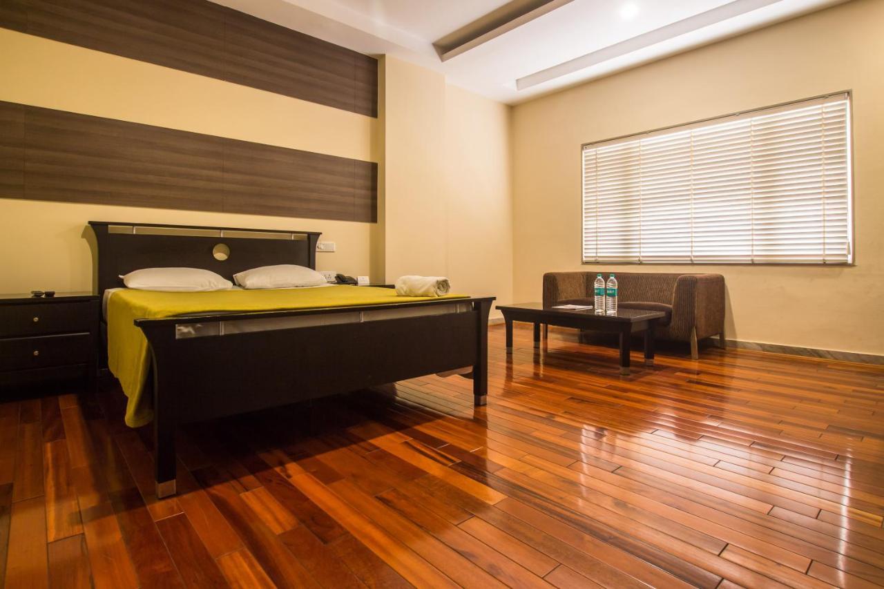 เซียสตา สตาร์ ทีนคร Hotel เชนไน ภายนอก รูปภาพ