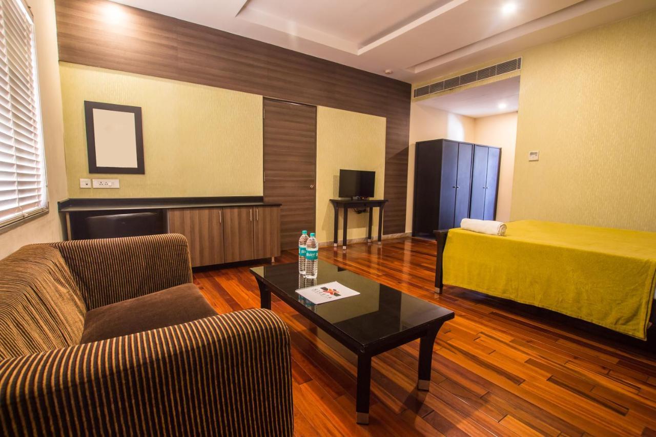 เซียสตา สตาร์ ทีนคร Hotel เชนไน ภายนอก รูปภาพ