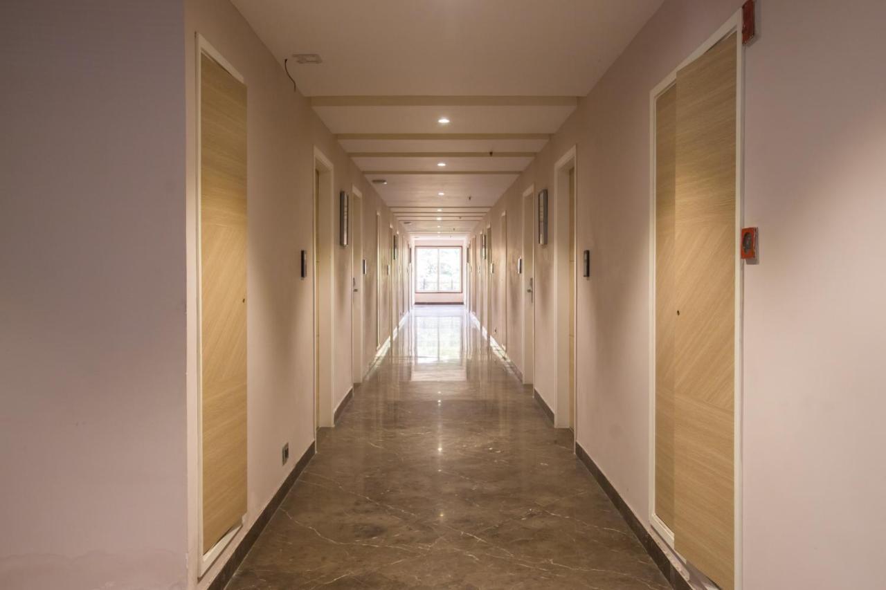 เซียสตา สตาร์ ทีนคร Hotel เชนไน ภายนอก รูปภาพ